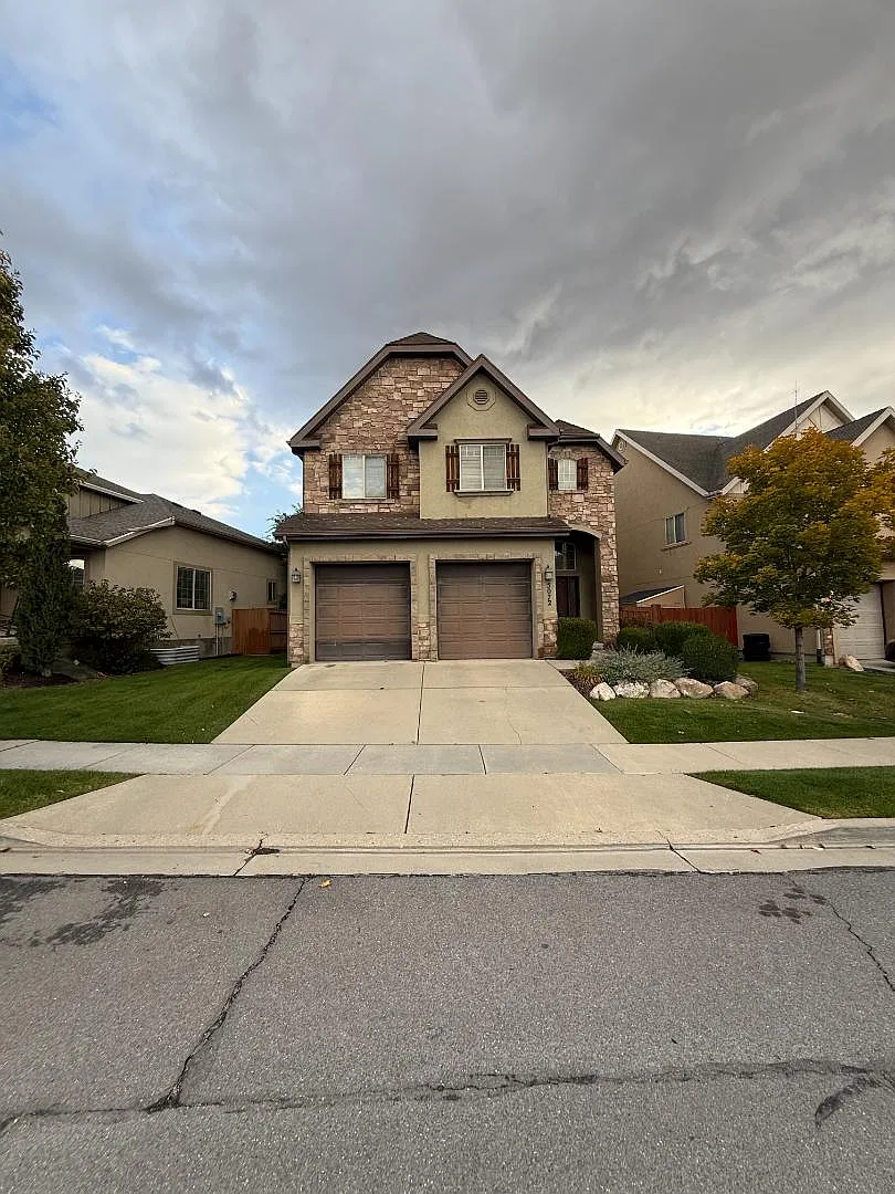 5072 N Fox Hollow Way — Photo 1
