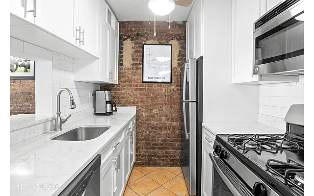 Sold by Douglas Elliman | media 4