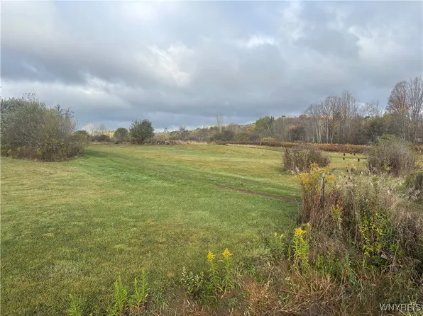 10087 Pratt Rd #10, Centerville, NY 14029