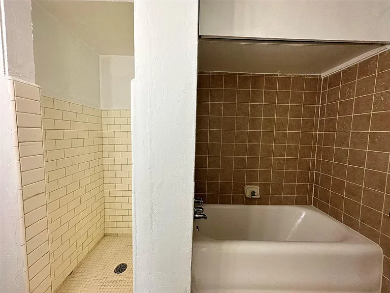4624 Clay St — Photo 17