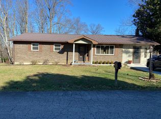 182 Fanchester Heights Rd, Whitley City, KY 42653