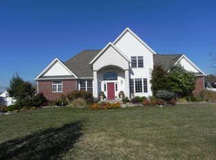 320 N Hyde Park Dr, Vincennes, IN 47591