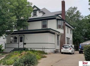 123 S 37th St, Omaha, NE 68131