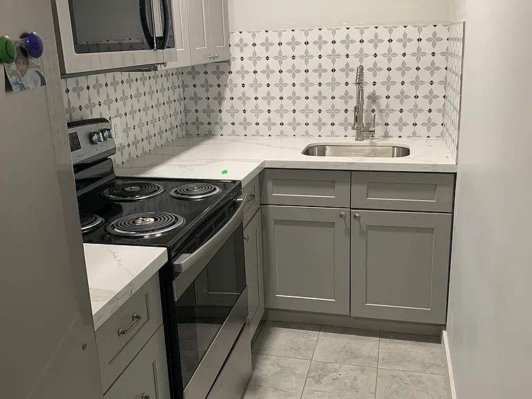 1009 E Watkins Ave #1 — Photo 7