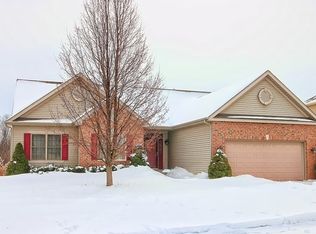 809 Woodland Dr, Antioch, IL