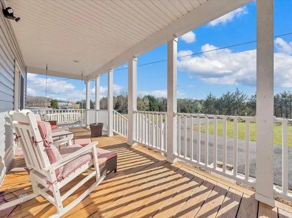 1625 Airport Rd, Moneta, VA 24121