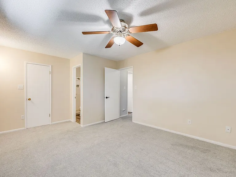 9026 E Mansfield Ave — Photo 14