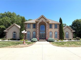 109 Crestwood Est, Pittsburg, KS 66762