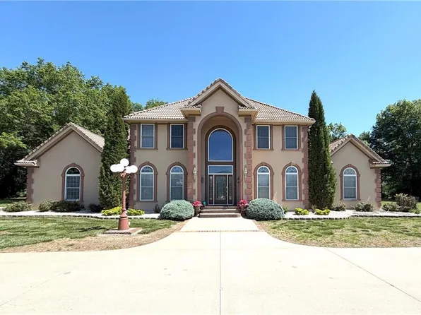109 Crestwood Est, Pittsburg, KS 66762
