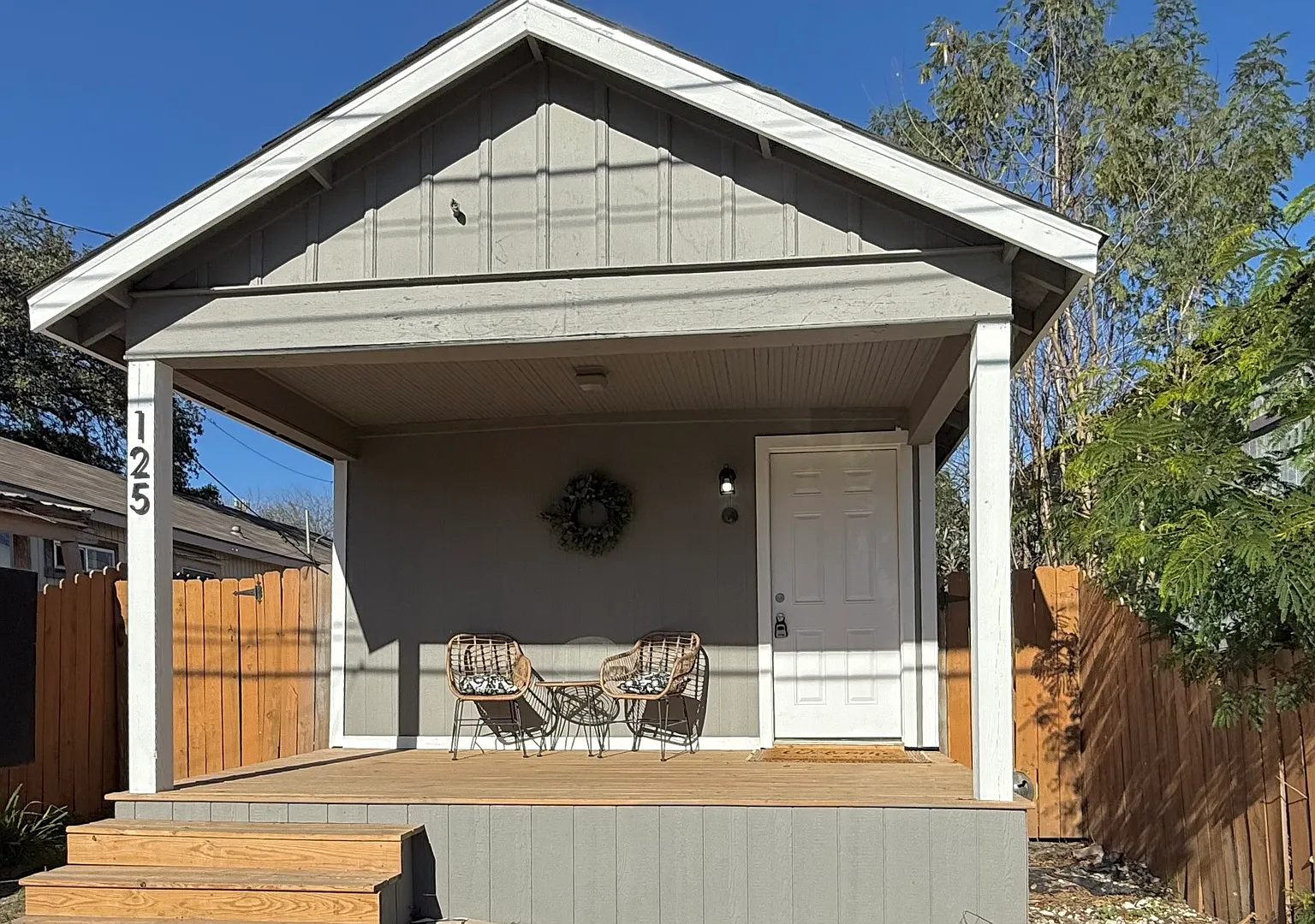 125 Forrest Ave — Photo 1