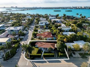 10110 E Broadview Dr, Bay Harbor Islands, FL 33154