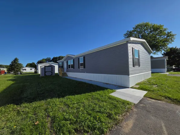 4 Bed 2 Bath Single Section Plan, Sashabaw Meadows