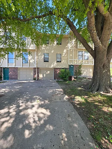 18904 Manor Dr Photo 1