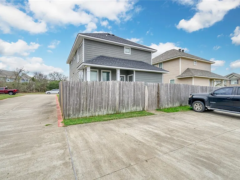 4103 McFarland Dr — Photo 16