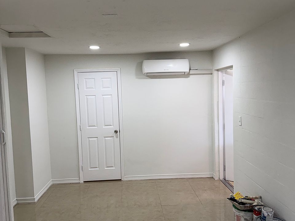 1st image of 2126 Lyra Dr #1