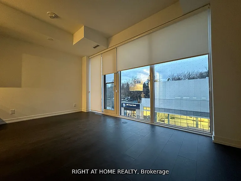 2020 Bathurst St #320 — Photo 10