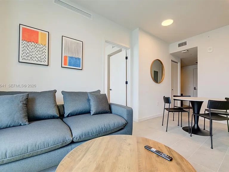 121 NE 5th St #3103 — Photo 8