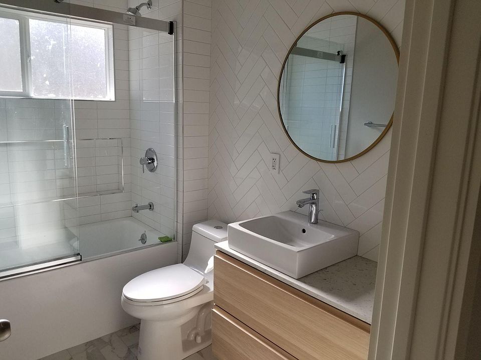 1st image of 826 Hershey Ave #B