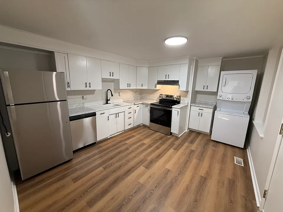 13 N Main St #1