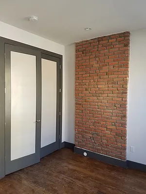 Rented by Space Link Realty | media 3