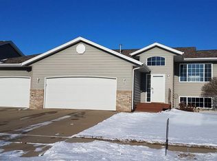 7412 W Luke Dr, Sioux Falls, SD 57106