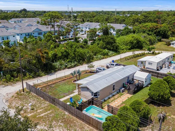 1518 NE Cardinal Avenue, Stuart, FL 34994