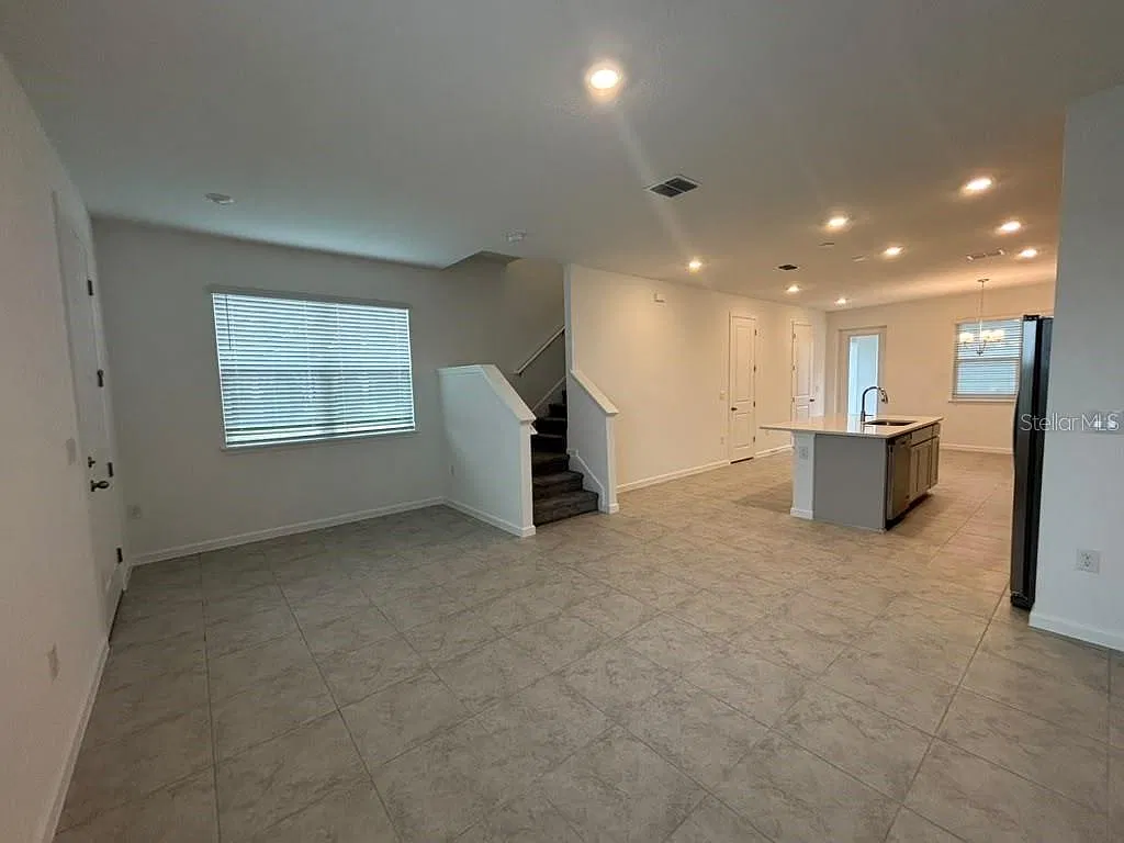 3 bed, 2.5 bath, 1644 sqft, $2,900 — Photo 4