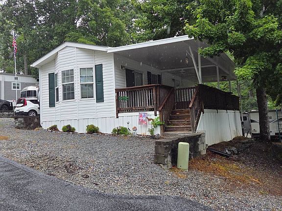 2nd image of 44 Kortney Lynn Ln #44