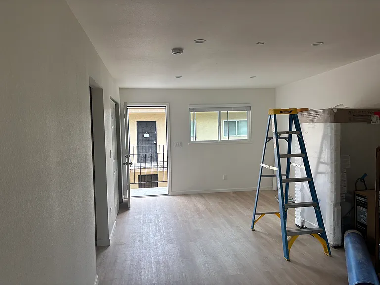 2260 84th Ave #4 — Photo 12