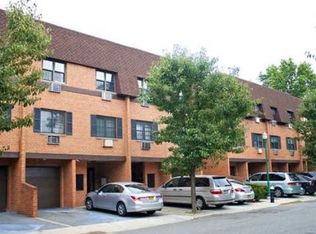 22080 64th Ave #B, Flushing, NY 11364