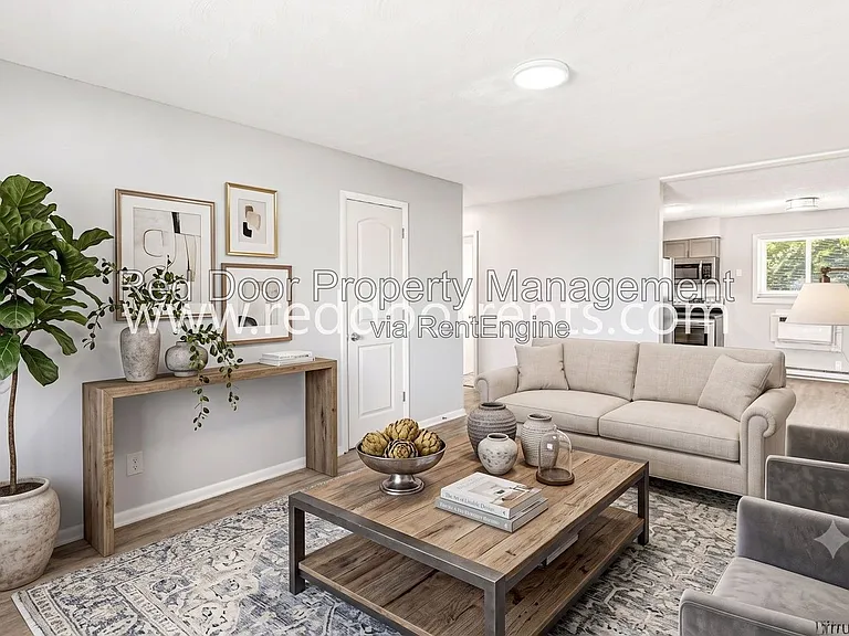 10291 Medallion Dr #150 — Photo 2