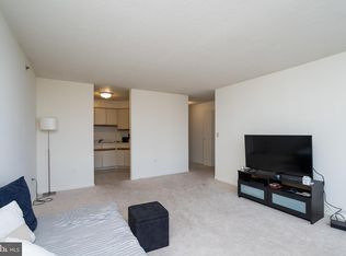 2020 Walnut St APT 19K, Philadelphia, PA 19103