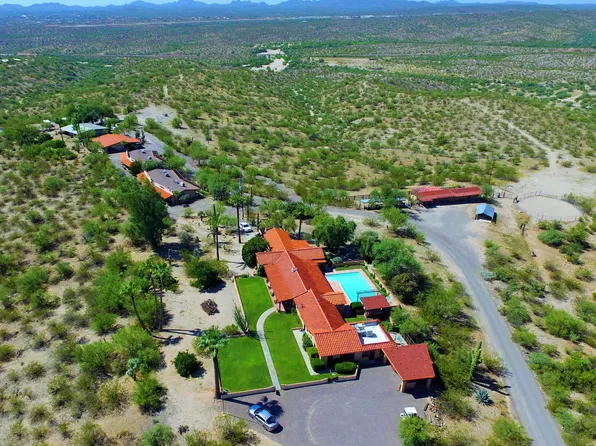 56550 RANCHO CASITAS Road, Wickenburg, AZ 85390
