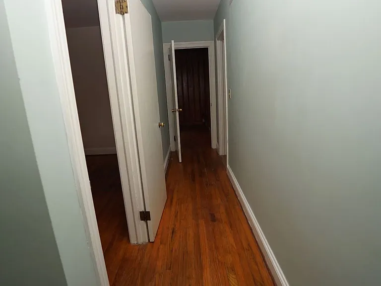 14 Tallman St — Photo 28