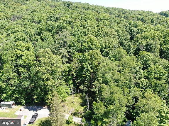 5th image of 944 Decker Hollow Rd