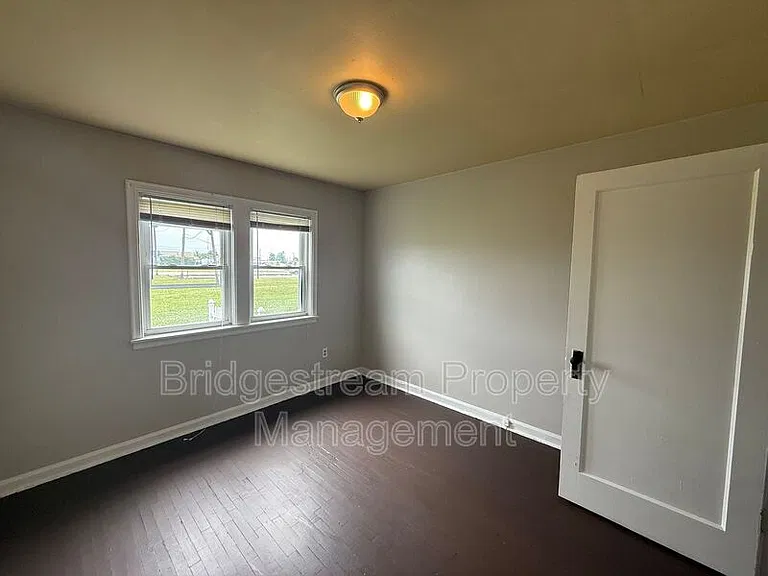 506 Middle St #B — Photo 3