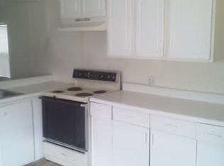 7951 Hart Dr, North Fort Myers, FL 33917