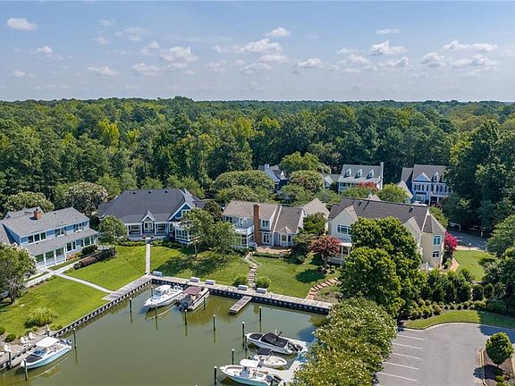 3rd image of 1616 Harbor Rd