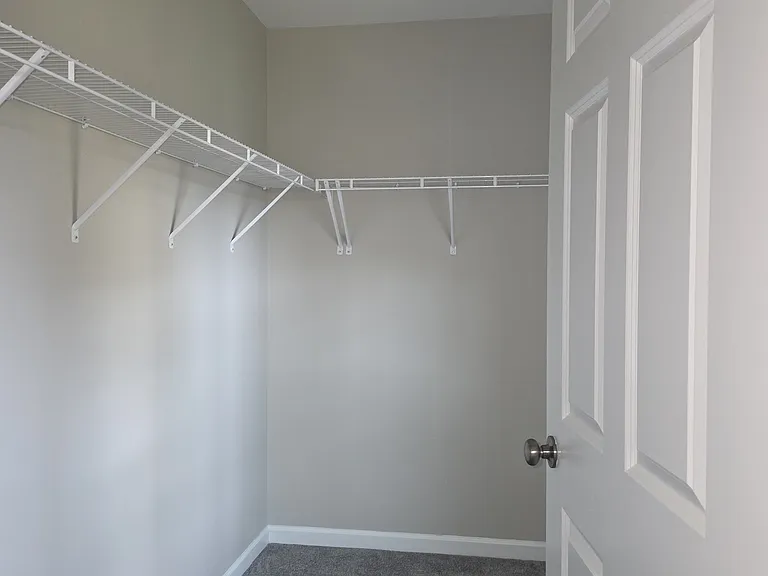 245 Crofton Ct — Photo 13