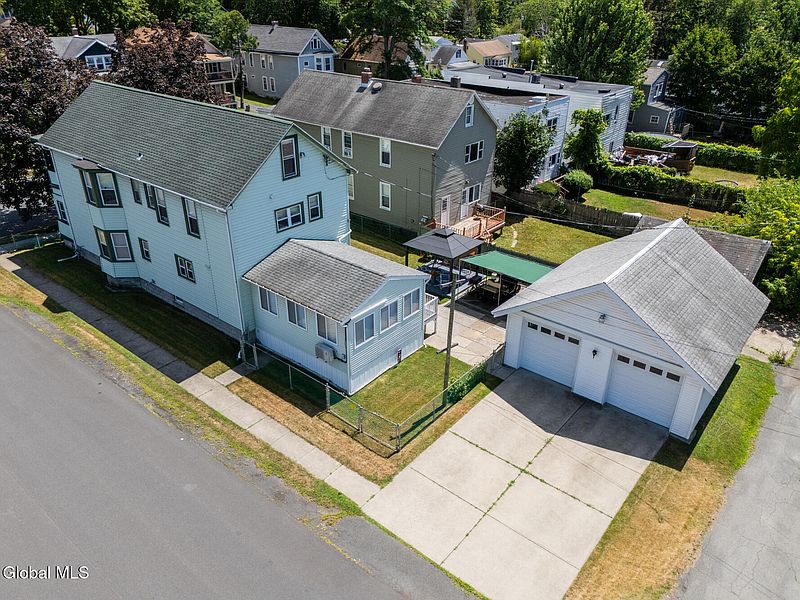 5th image of 821 6th Avenue