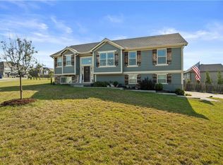 1711 Sycamore Rdg, Kearney, MO 64060