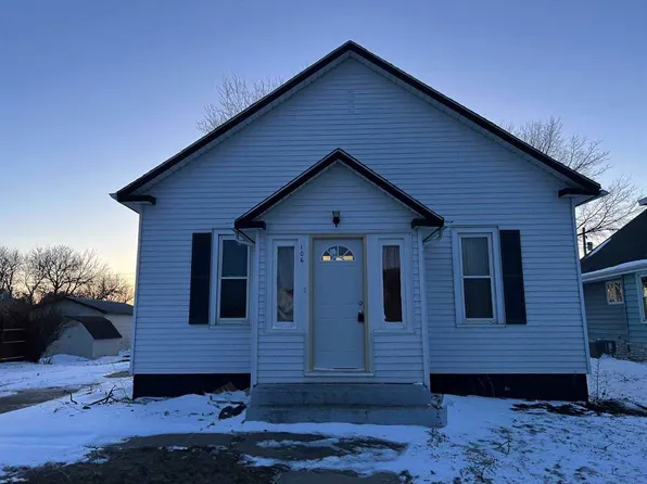 106 N Plum St, Plainview, NE 68769