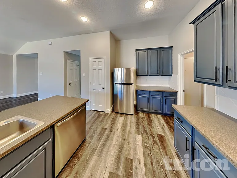 12608 Summerwood Dr — Photo 8