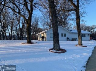 15 Foster Blvd, Iowa Falls, IA 50126
