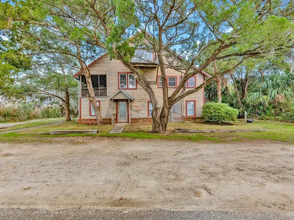298 Myrtle Ave. 297 Myrtle Ave - Cedar Lodge & Creek Lot, Pawleys Island, SC 29585