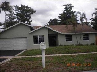 7941 NW 53rd Ct, Lauderhill, FL 33351