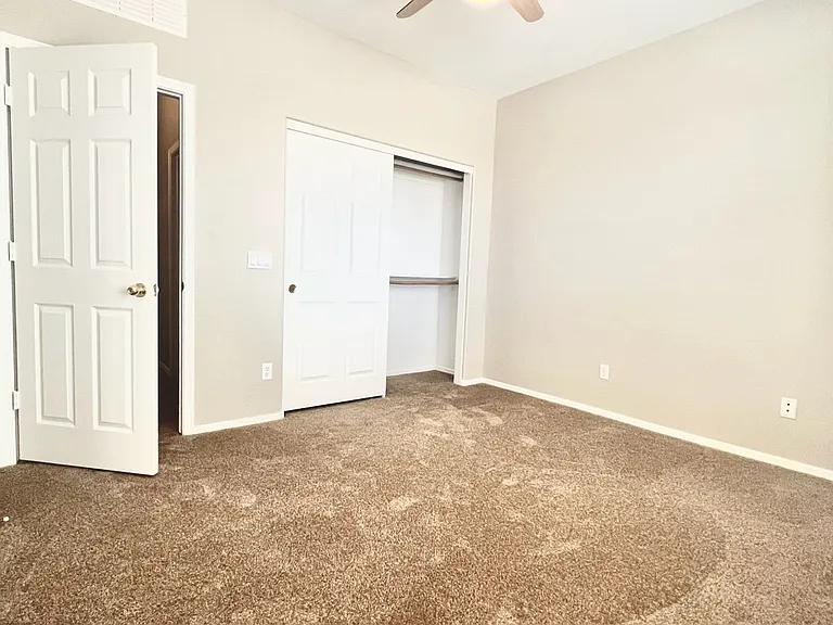 23367 S 215th St — Photo 15