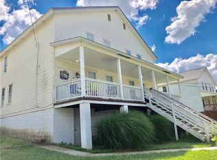 27 S Main St, Ellsworth Boro, PA 15331