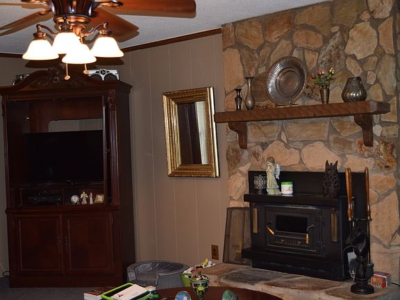 2nd image of 5011 Renville Dr