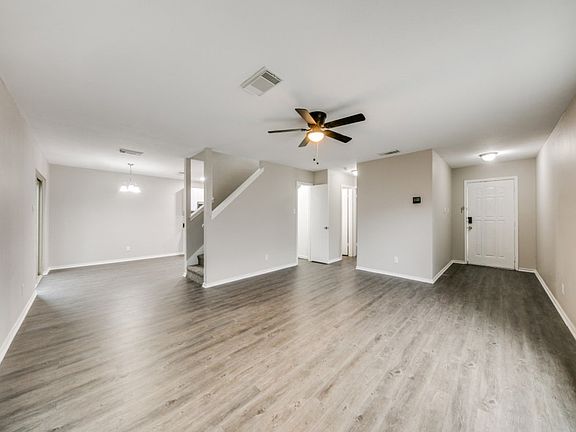 3rd image of 6722 Badger Pass Dr